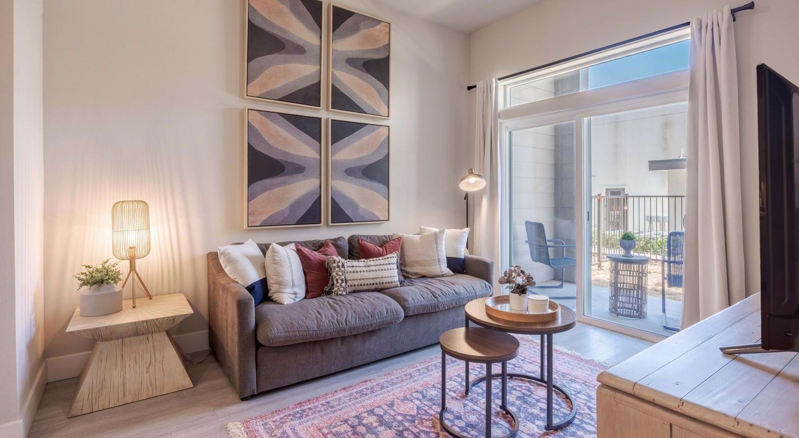 Austin apartments for rent | Bellrock La Frontera